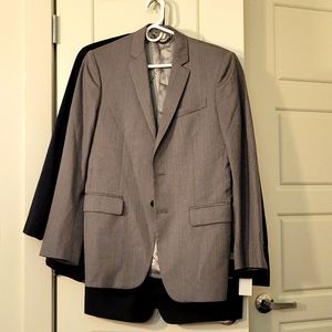 BURBERRY Gray Suit Jacket Made in Italy. Size 48S